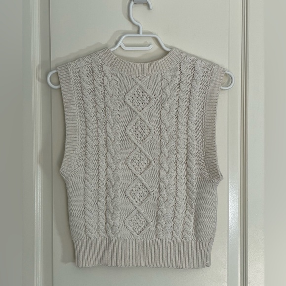 WILFRED Cream Cable Knit Sweater Vest Merino Wool/ Cotton Blend XS - Picture 5 of 10